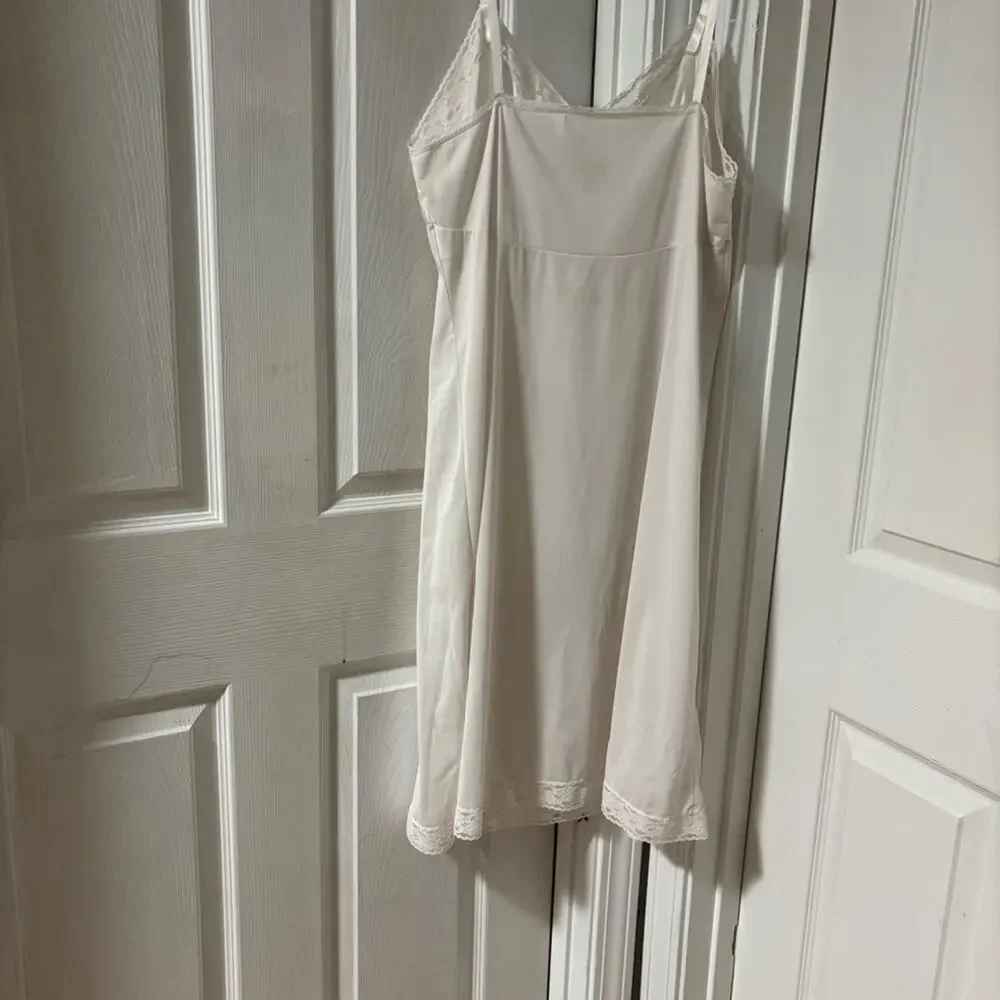 Vanity Fair Vintage Cream White Lace Chemise Gown Size OS